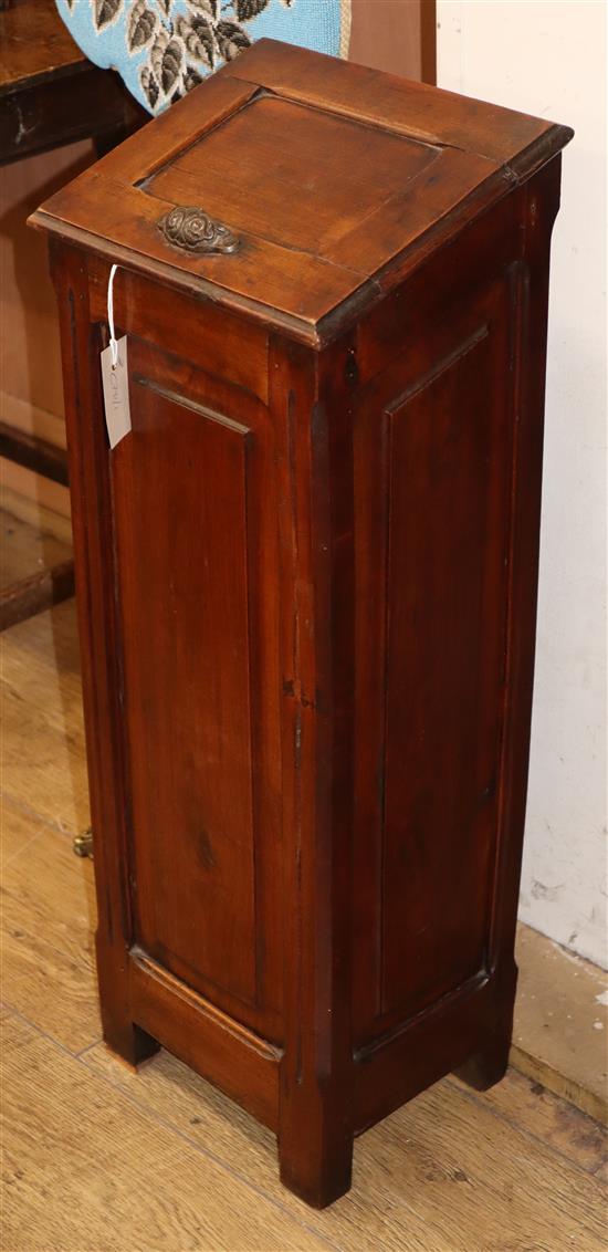 A French baguette box W.30cm